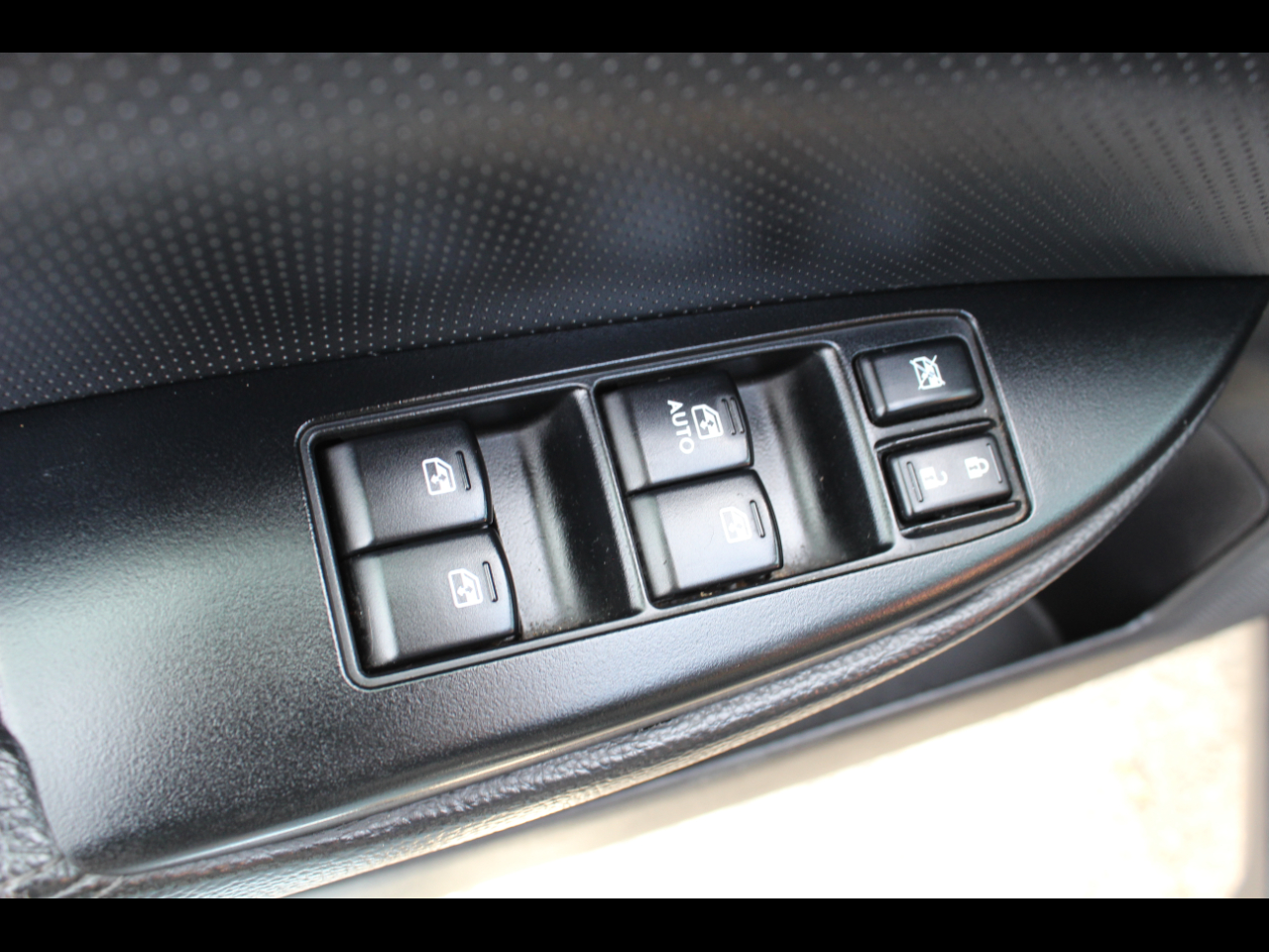 Subaru Outback 4dr Wgn H4 Auto 2.5i Limited 2013