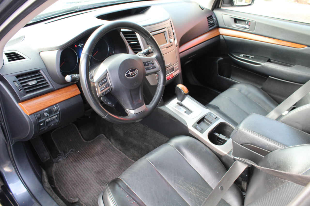 Subaru Outback 4dr Wgn H4 Auto 2.5i Limited 2013