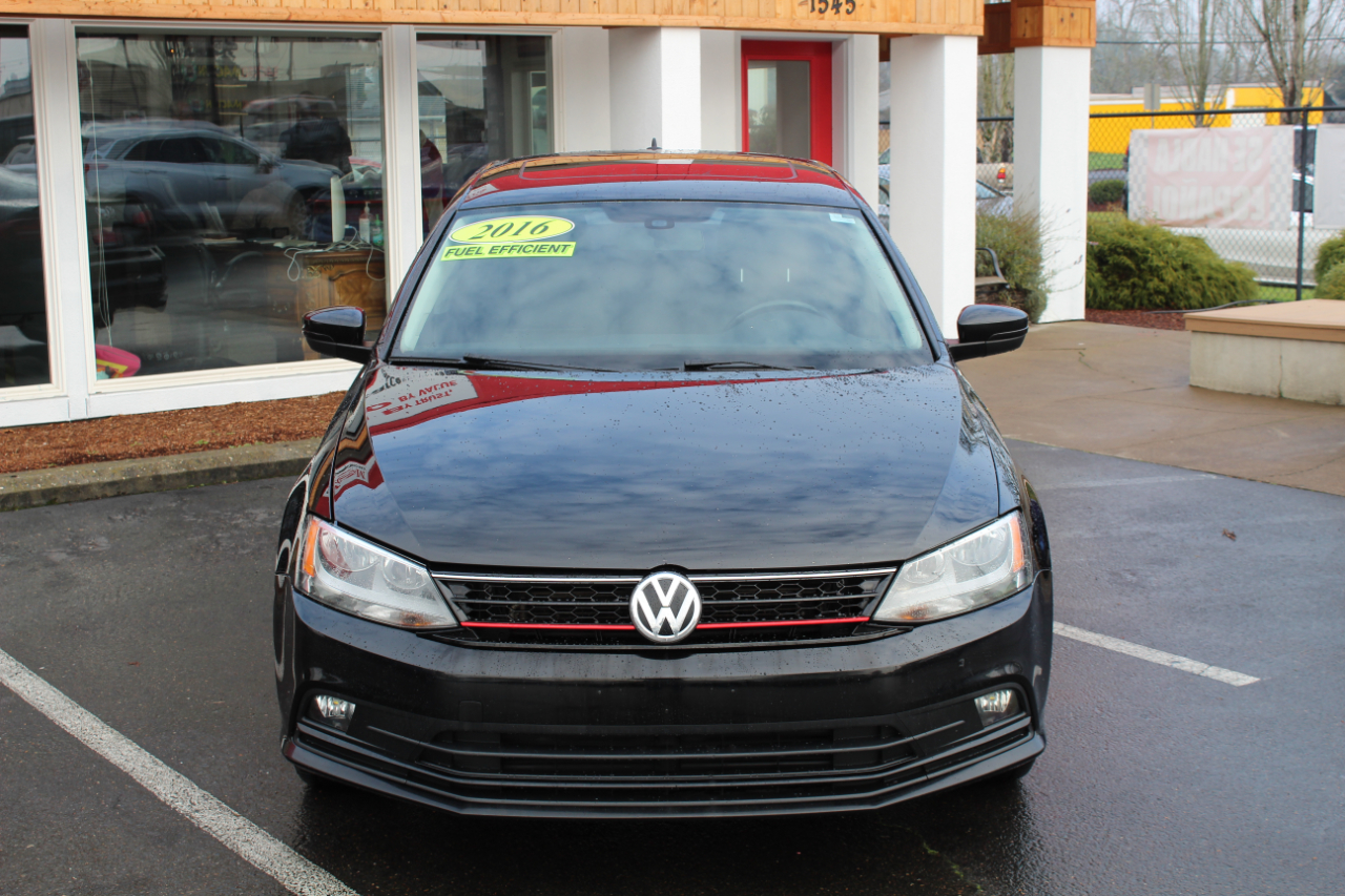 Volkswagen Jetta Sedan 4dr Auto 1.8T SEL PZEV 2016