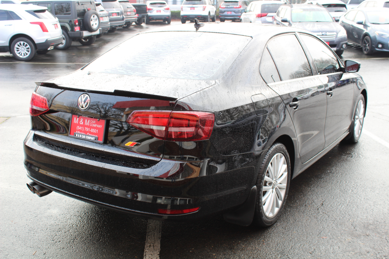 Volkswagen Jetta Sedan 4dr Auto 1.8T SEL PZEV 2016