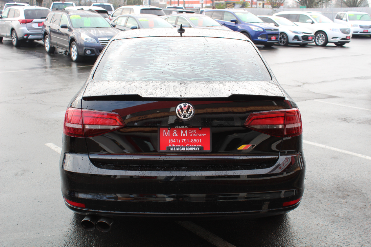 Volkswagen Jetta Sedan 4dr Auto 1.8T SEL PZEV 2016