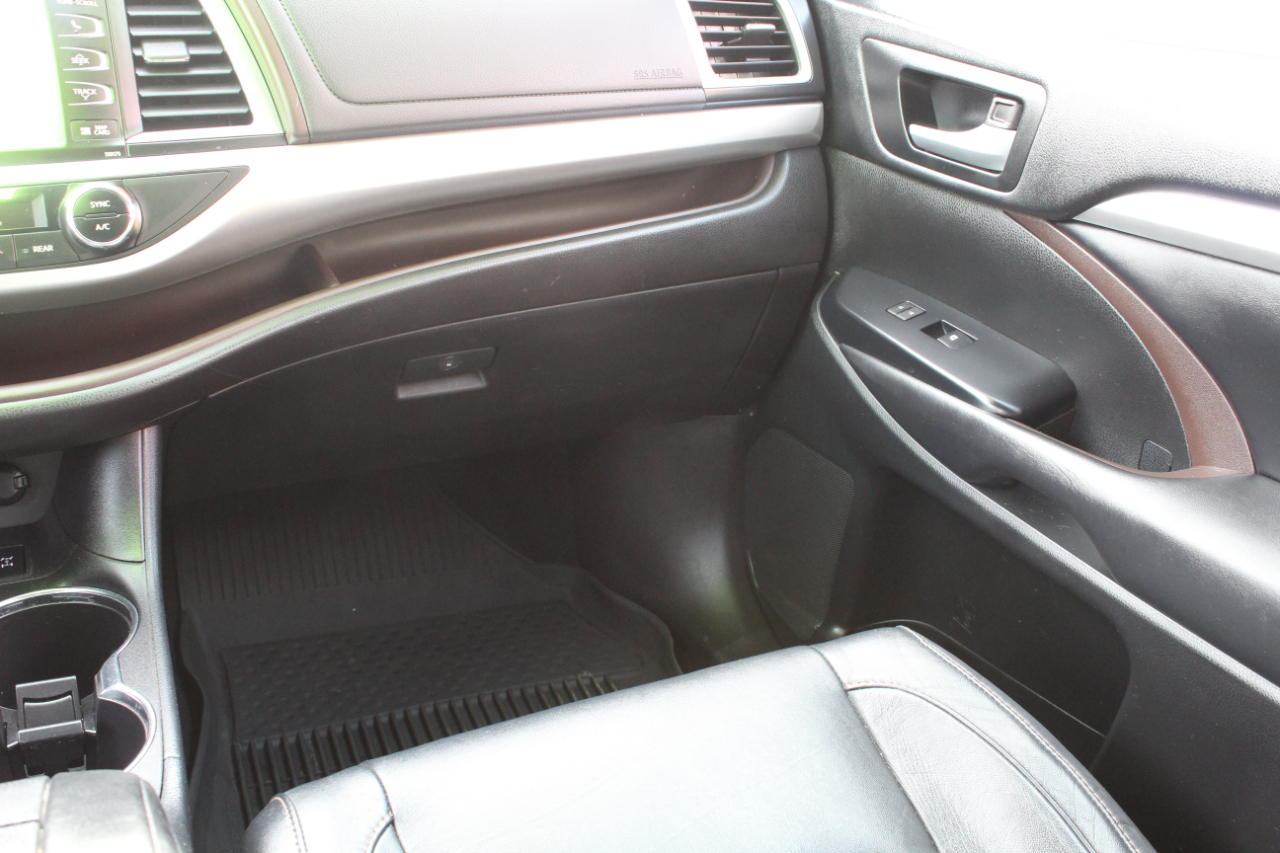 Toyota Highlander XLE V6 AWD (Natl) 2018