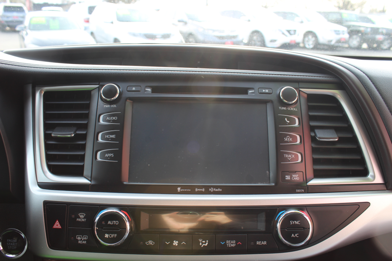 Toyota Highlander XLE V6 AWD (Natl) 2018