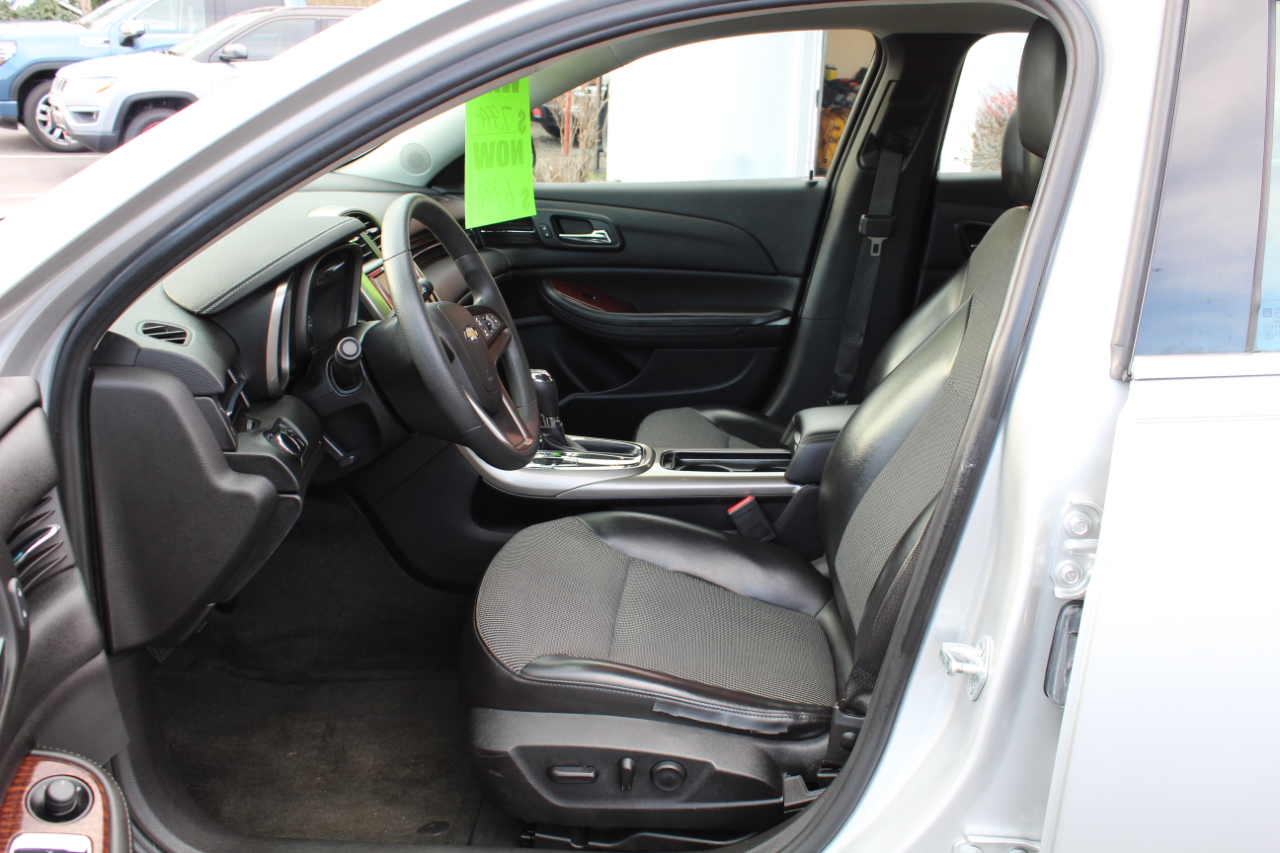 Chevrolet Malibu 4dr Sdn ECO w/1SA 2013