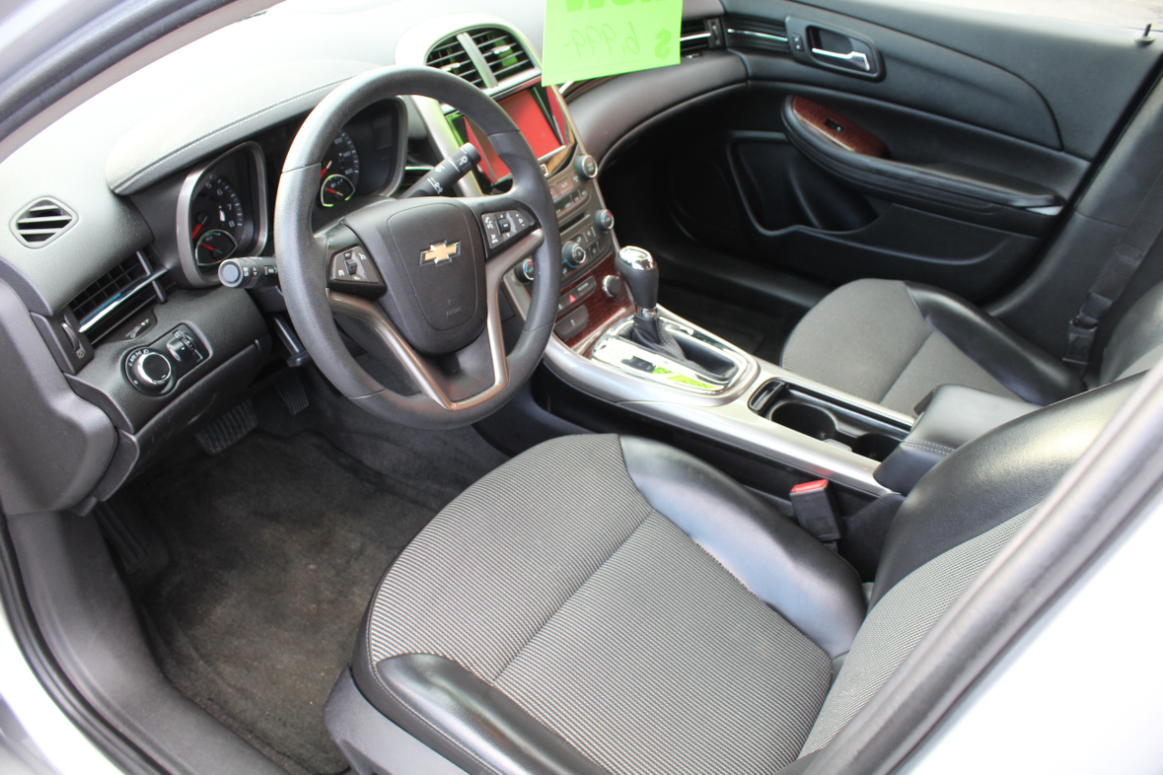 Chevrolet Malibu 4dr Sdn ECO w/1SA 2013