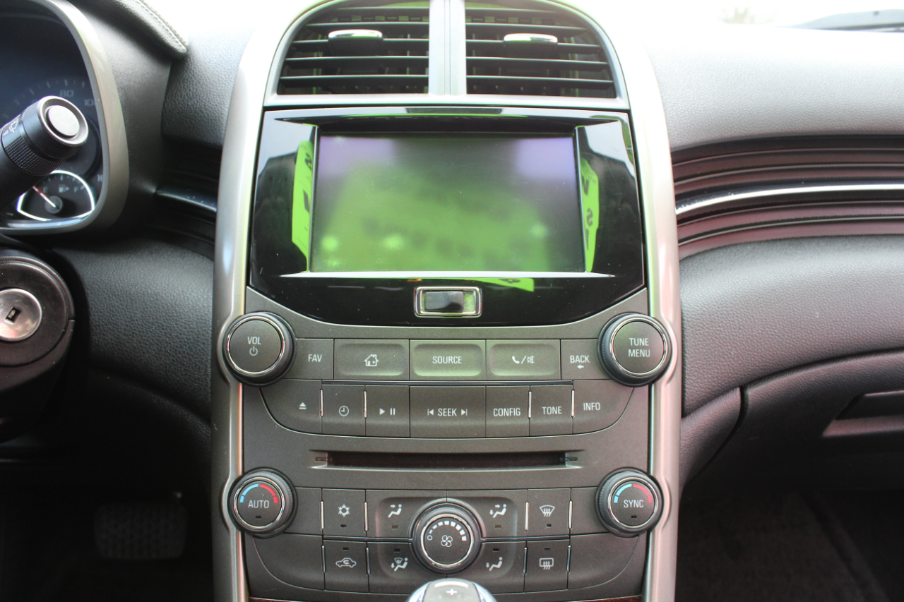 Chevrolet Malibu 4dr Sdn ECO w/1SA 2013