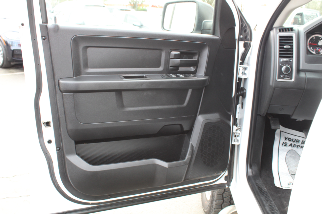 RAM 2500 4WD Crew Cab 169" Tradesman 2016