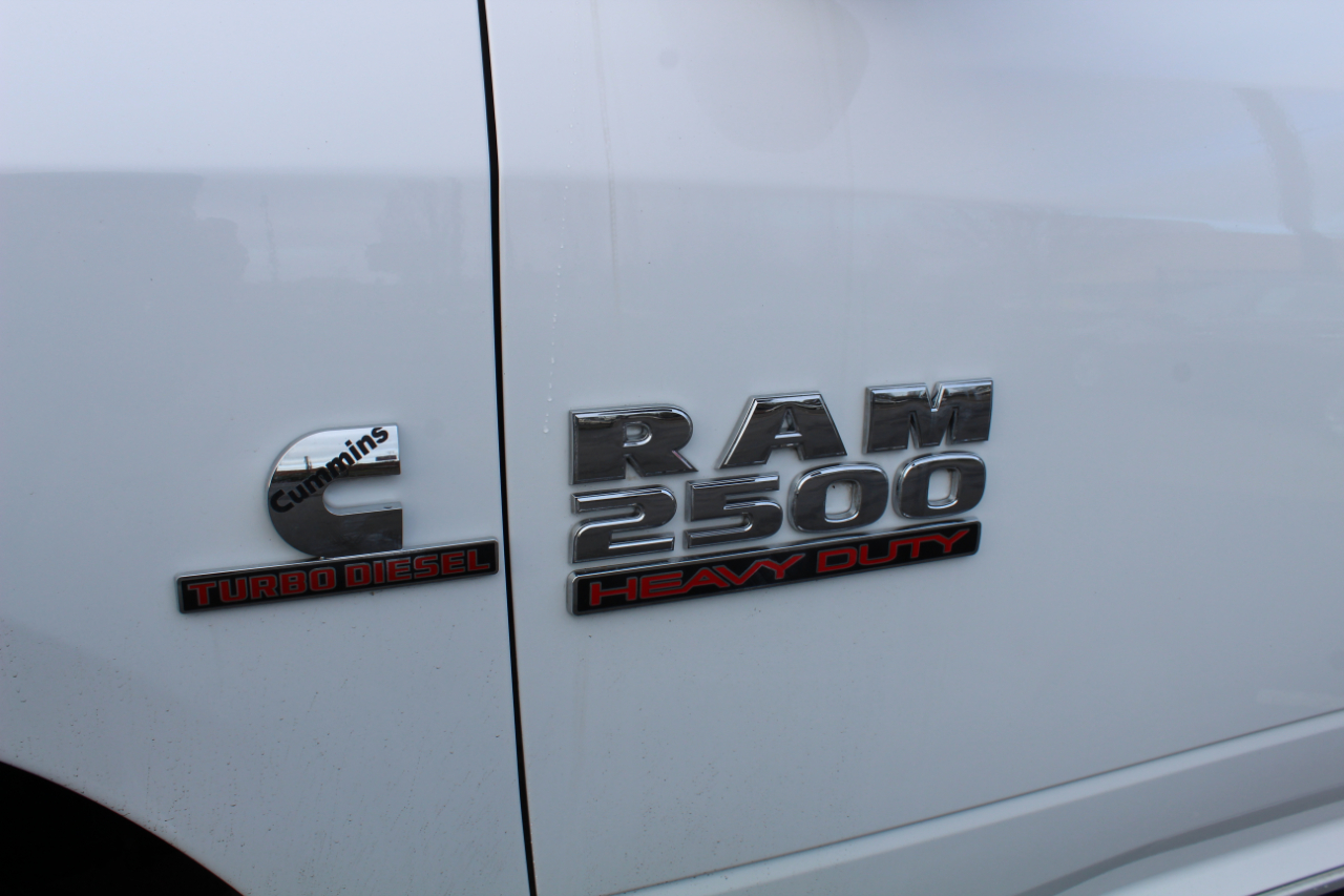 RAM 2500 4WD Crew Cab 169" Tradesman 2016