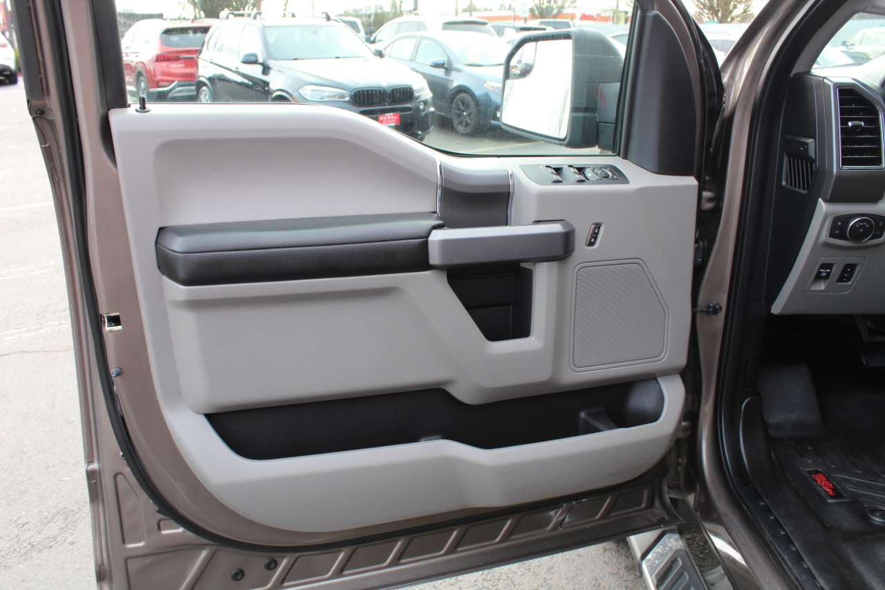 Ford F-150 SuperCrew 139" XLT 4WD 2019