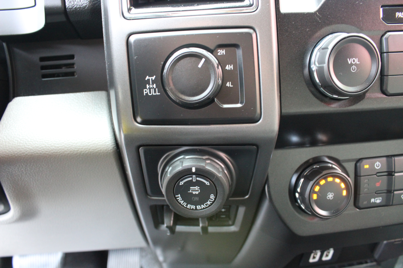 Ford F-150 SuperCrew 139" XLT 4WD 2019