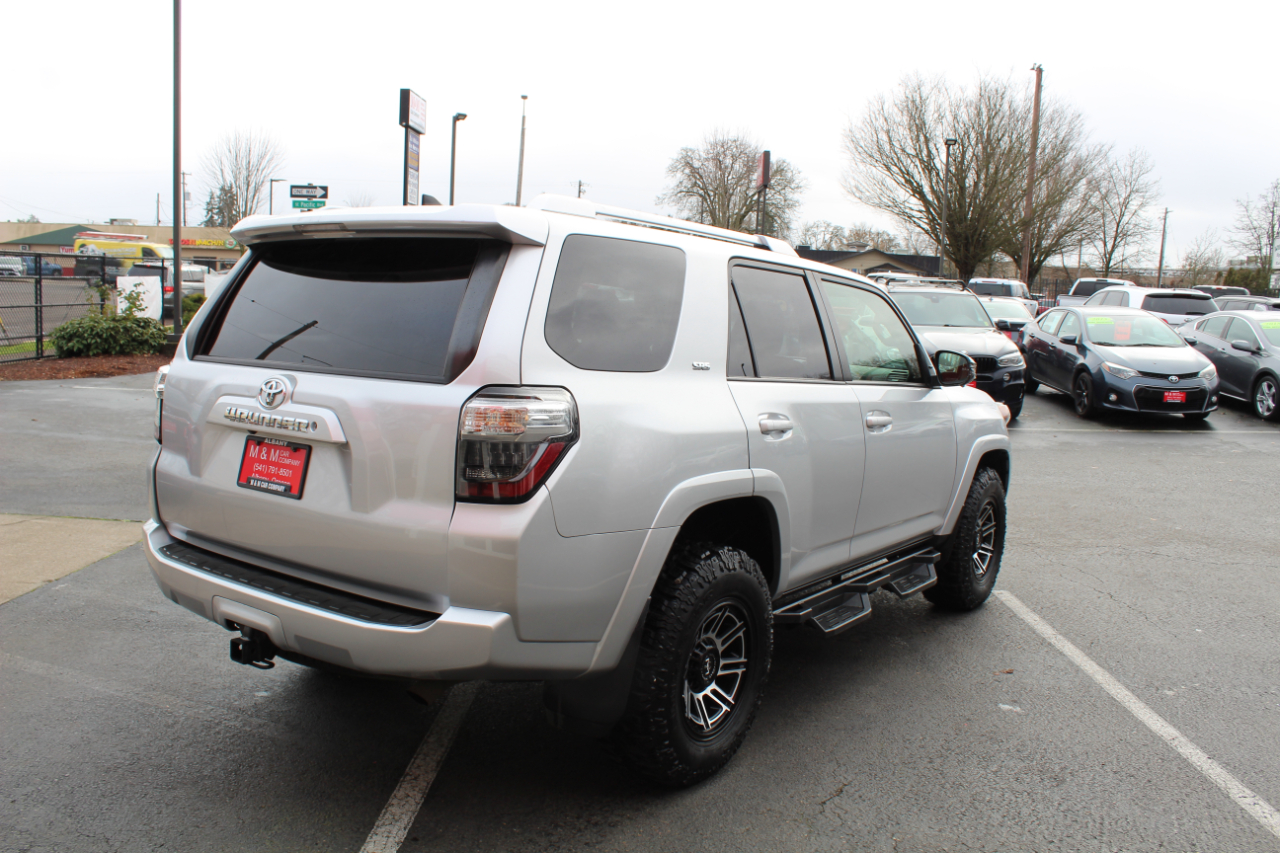 Toyota 4Runner 4dr SR5 Sport V6 Auto 4WD (Natl) 2016