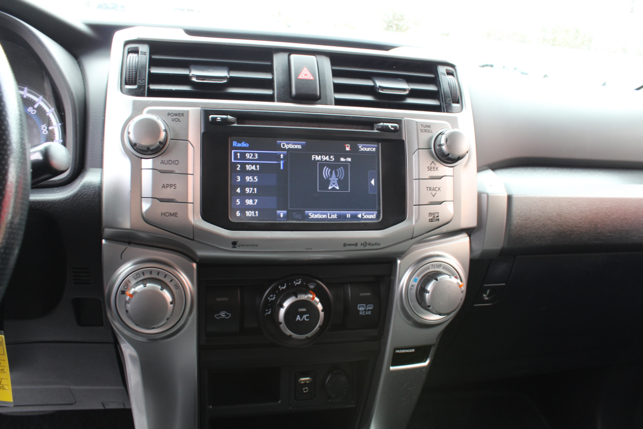 Toyota 4Runner 4dr SR5 Sport V6 Auto 4WD (Natl) 2016