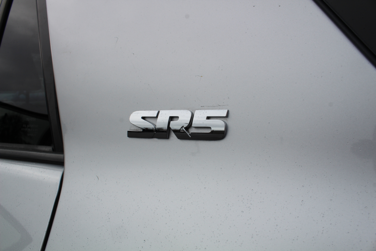 Toyota 4Runner 4dr SR5 Sport V6 Auto 4WD (Natl) 2016