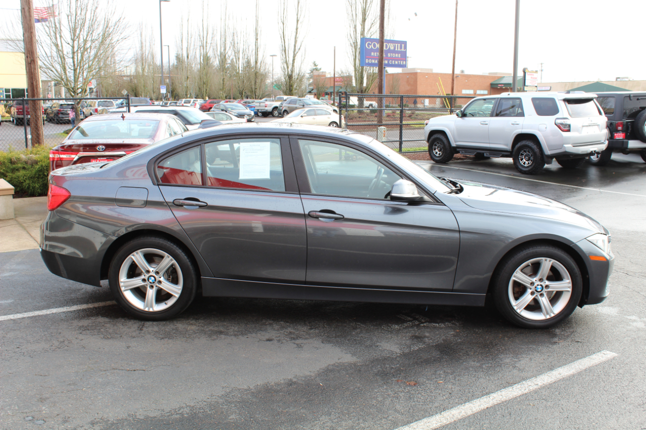 BMW 3 Series 4dr Sdn 328i xDrive AWD SULEV 2014
