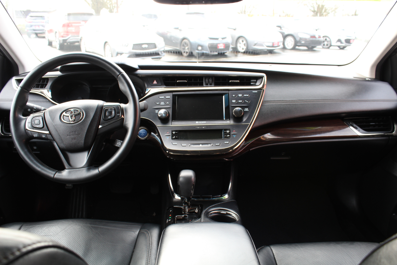 Toyota Avalon Hybrid 4dr Sdn XLE Touring (Natl) 2014