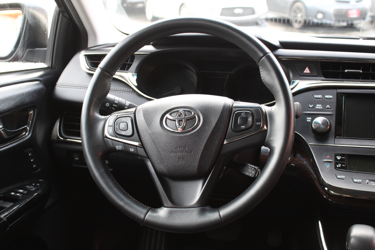 Toyota Avalon Hybrid 4dr Sdn XLE Touring (Natl) 2014