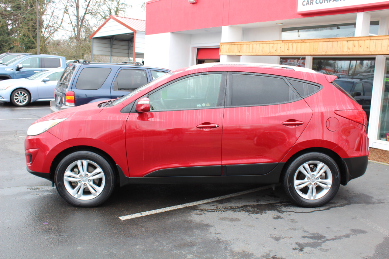 Hyundai Tucson FWD 4dr Auto GLS PZEV 2012