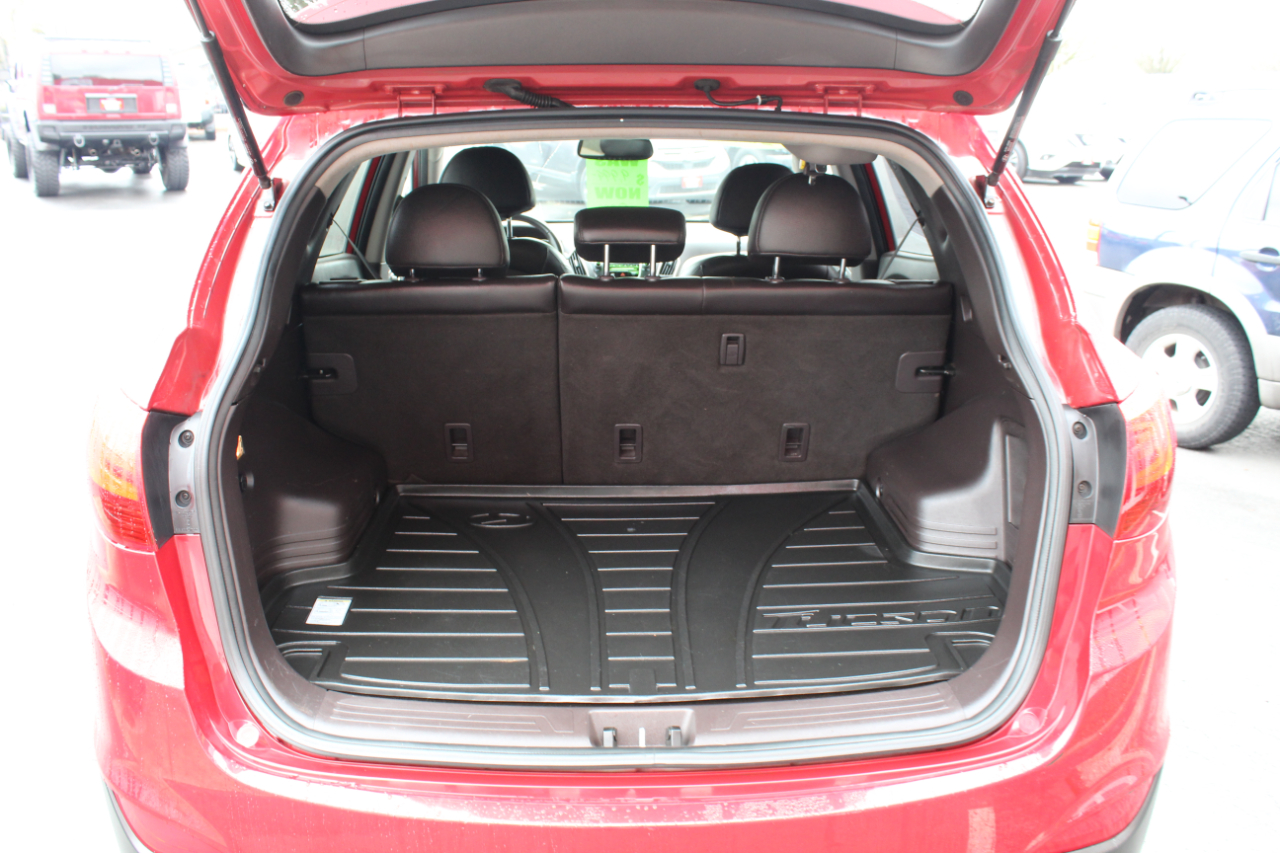 Hyundai Tucson FWD 4dr Auto GLS PZEV 2012