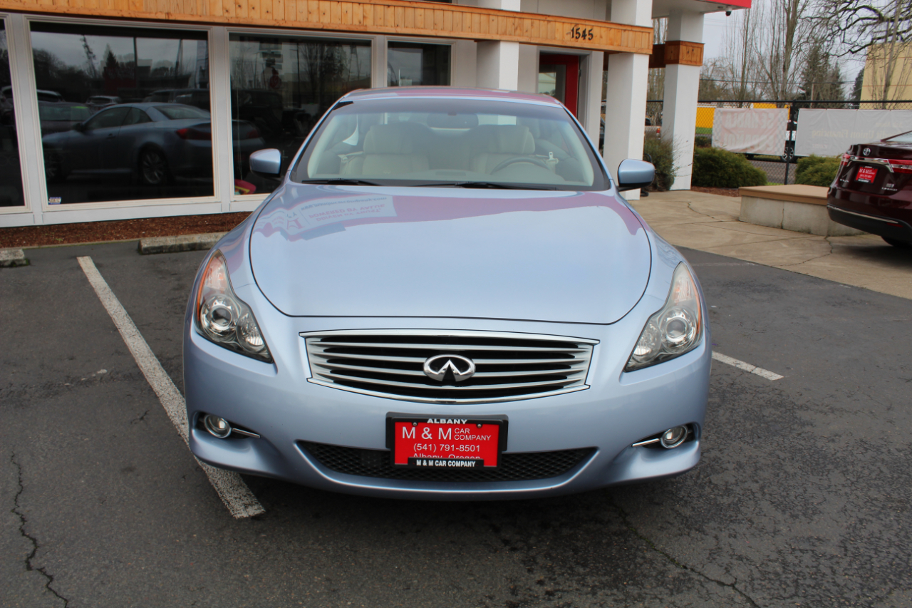 Infiniti G37 Convertible 2dr Base 2011