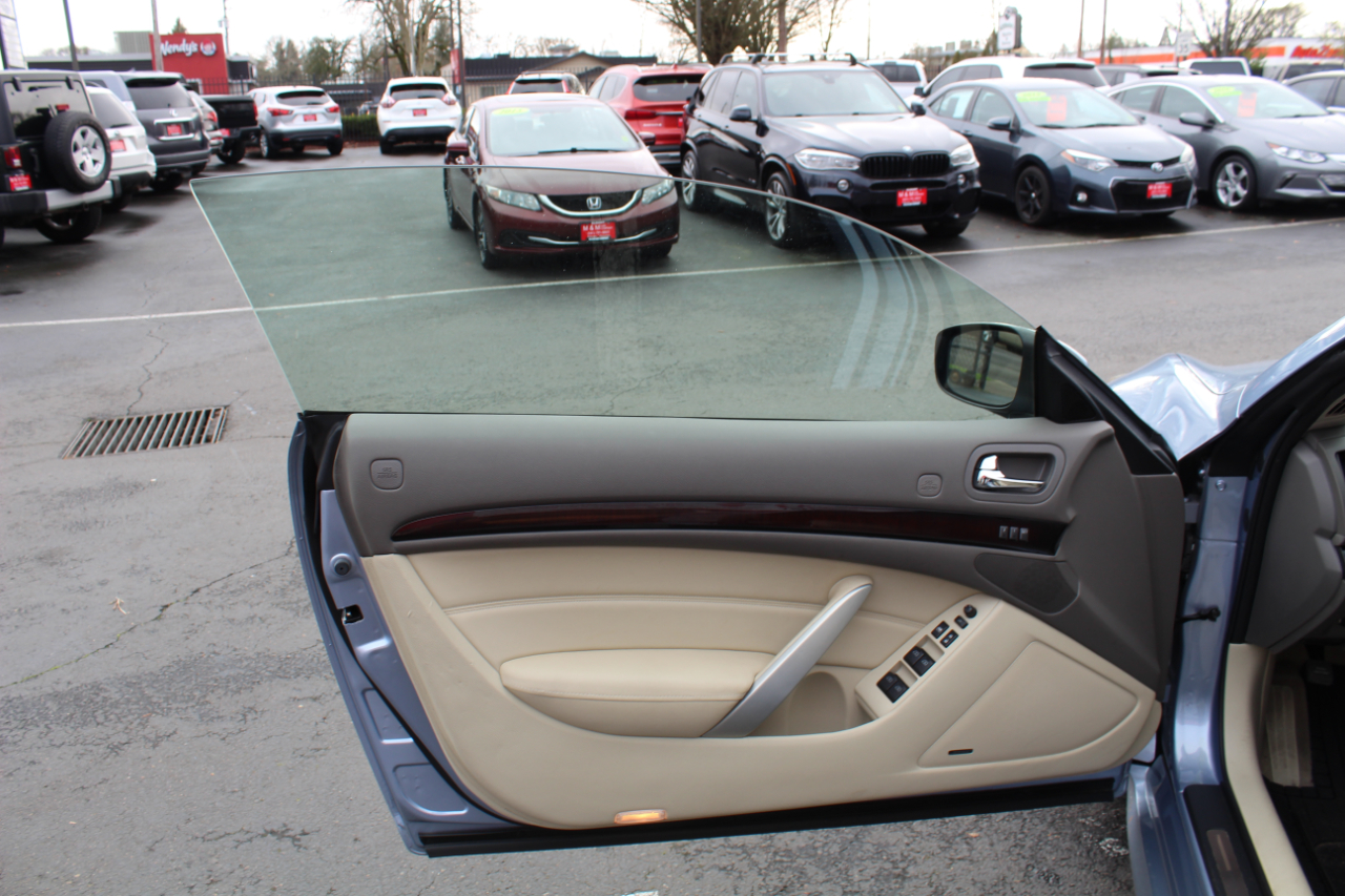 Infiniti G37 Convertible 2dr Base 2011