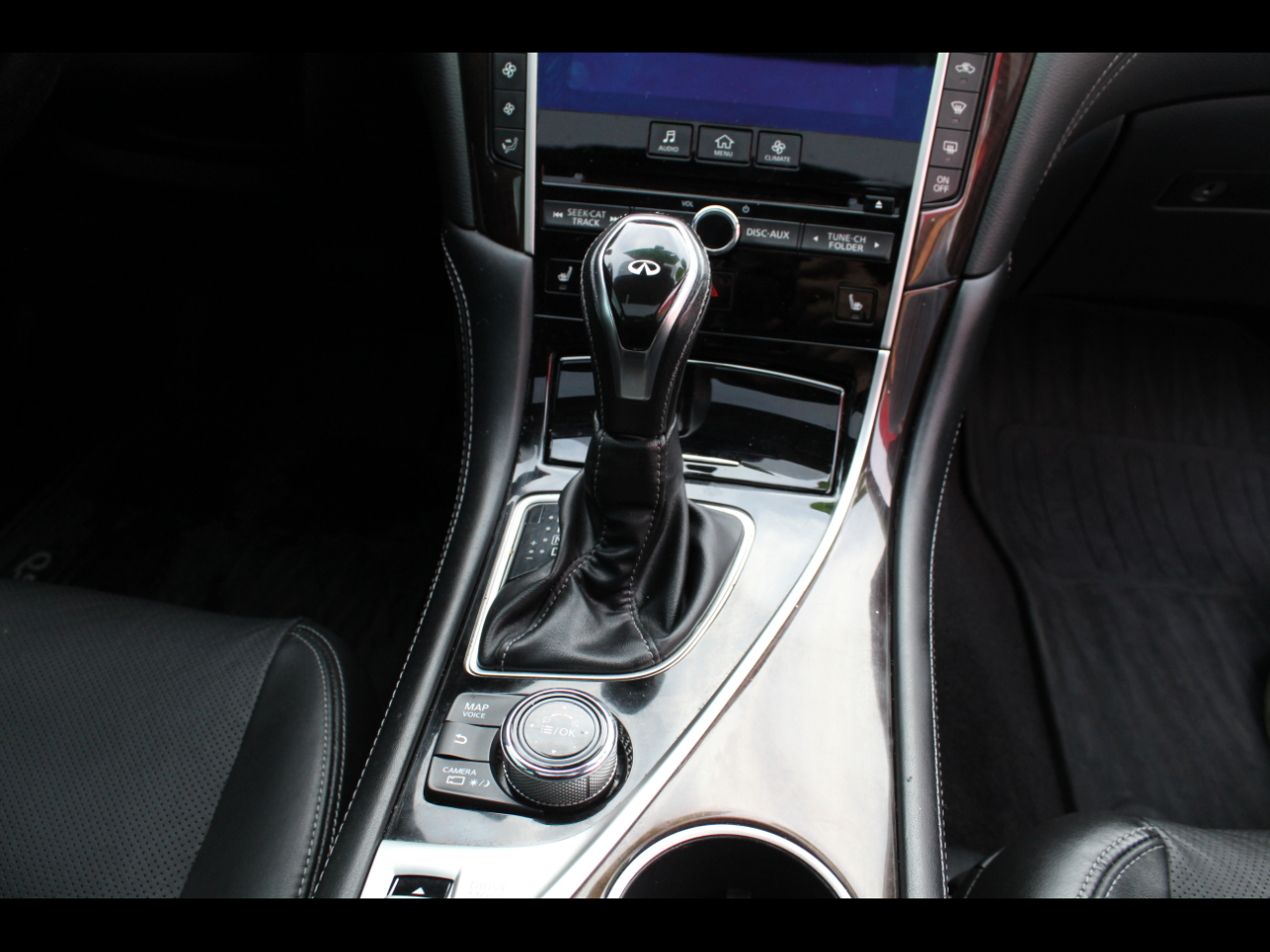 Infiniti Q50 3.0t LUXE AWD 2018