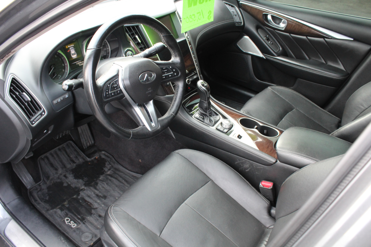 Infiniti Q50 3.0t LUXE AWD 2018