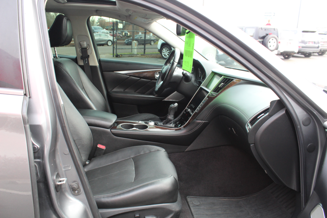 Infiniti Q50 3.0t LUXE AWD 2018