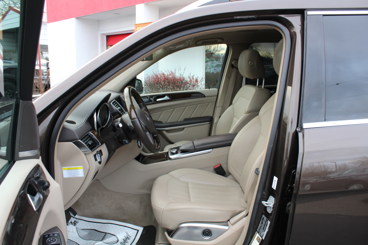 Mercedes-Benz GL-Class 4MATIC 4dr GL 350 BlueTEC 2013