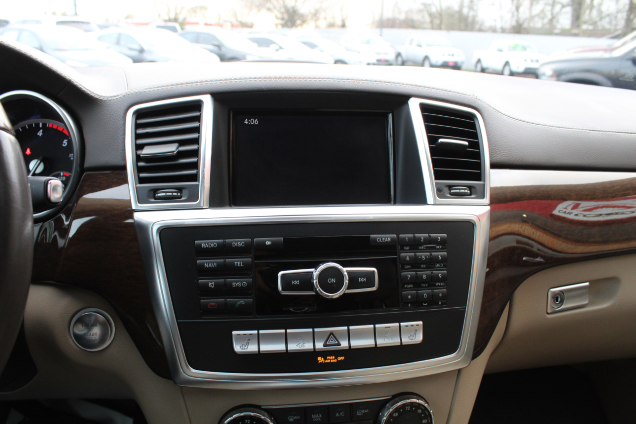 Mercedes-Benz GL-Class 4MATIC 4dr GL 350 BlueTEC 2013