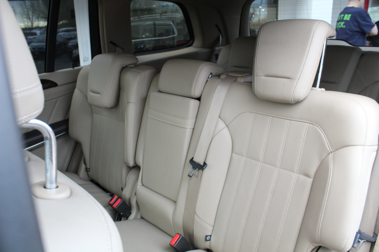 Mercedes-Benz GL-Class 4MATIC 4dr GL 350 BlueTEC 2013