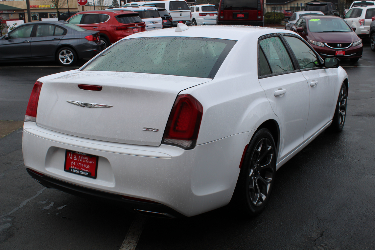 Chrysler 300 Touring RWD 2018
