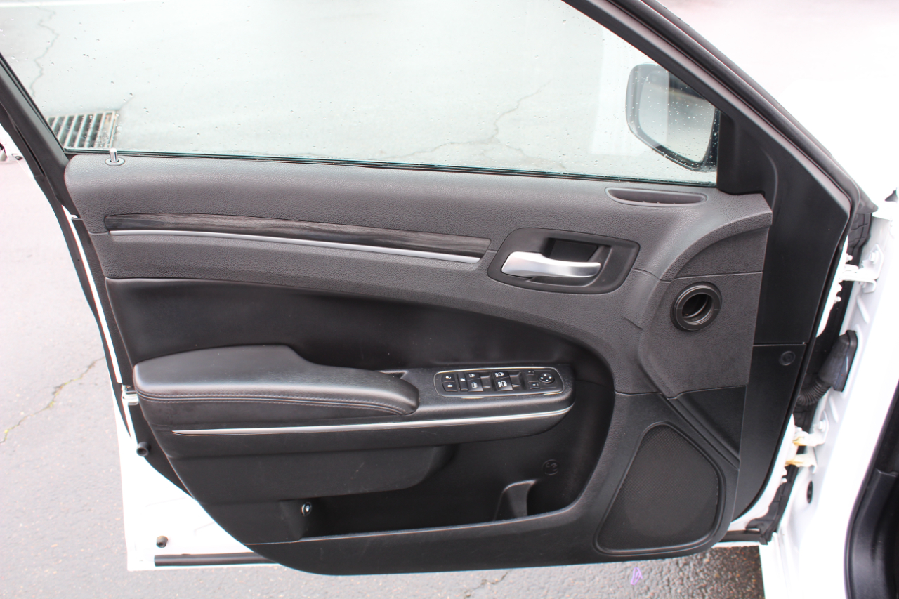 Chrysler 300 Touring RWD 2018