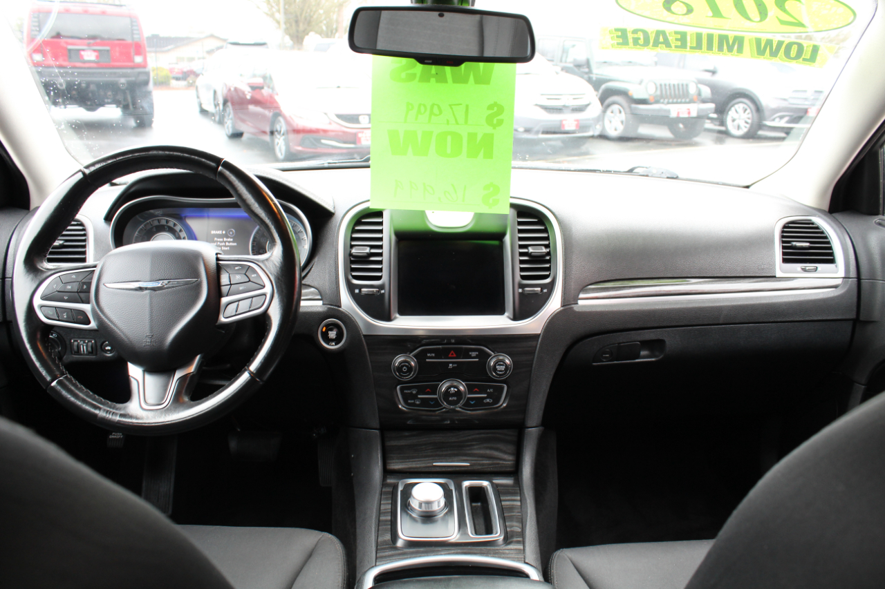 Chrysler 300 Touring RWD 2018