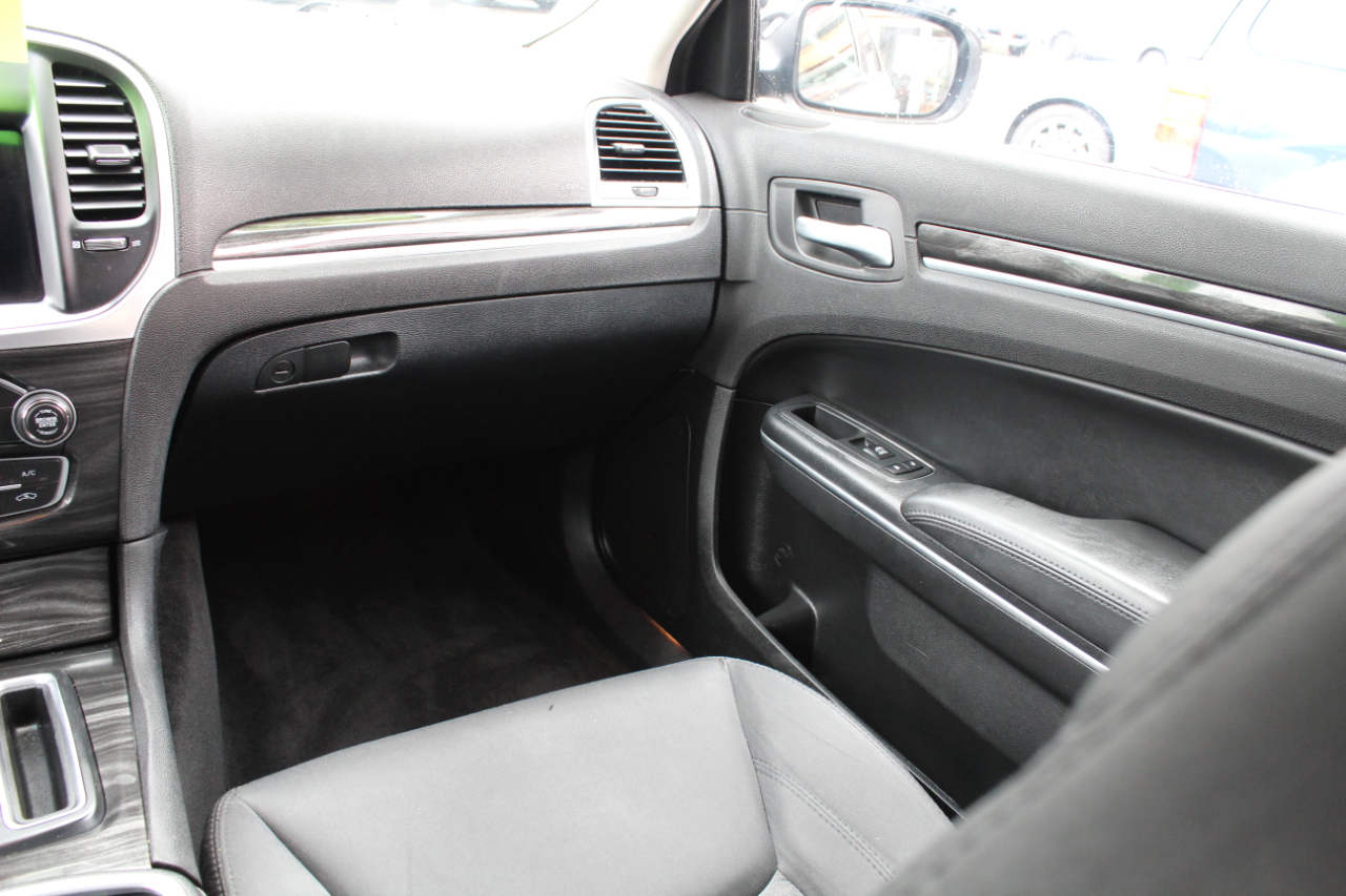 Chrysler 300 Touring RWD 2018