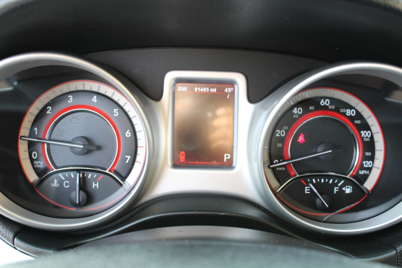 Dodge Journey AWD 4dr R/T 2011