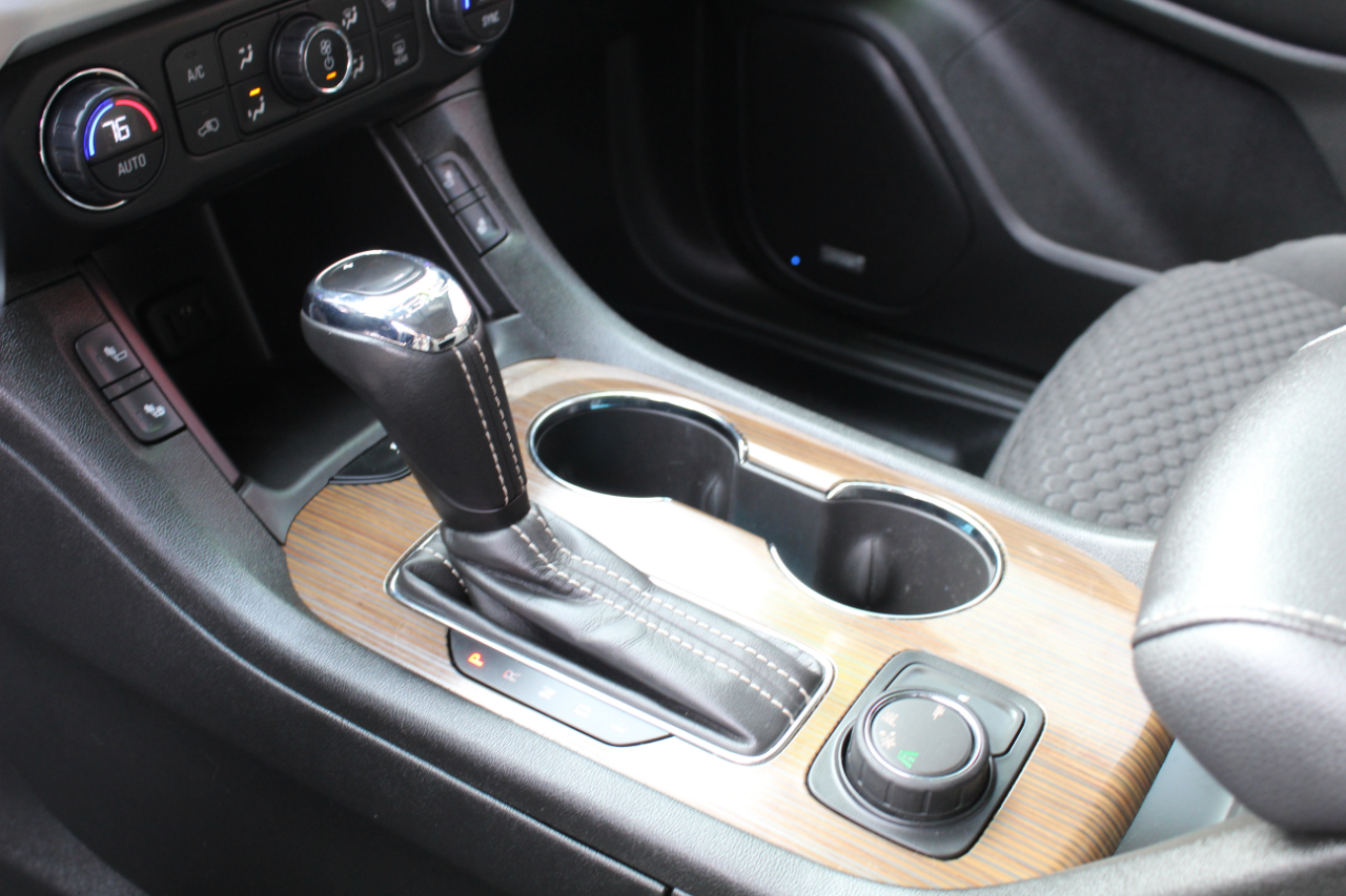 GMC Acadia FWD 4dr SLE w/SLE-2 2017