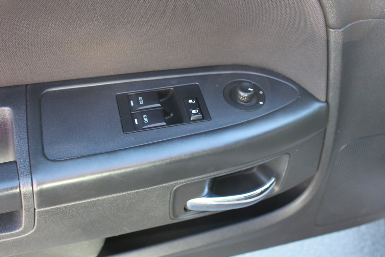 Dodge Challenger 2dr Cpe SE 2010