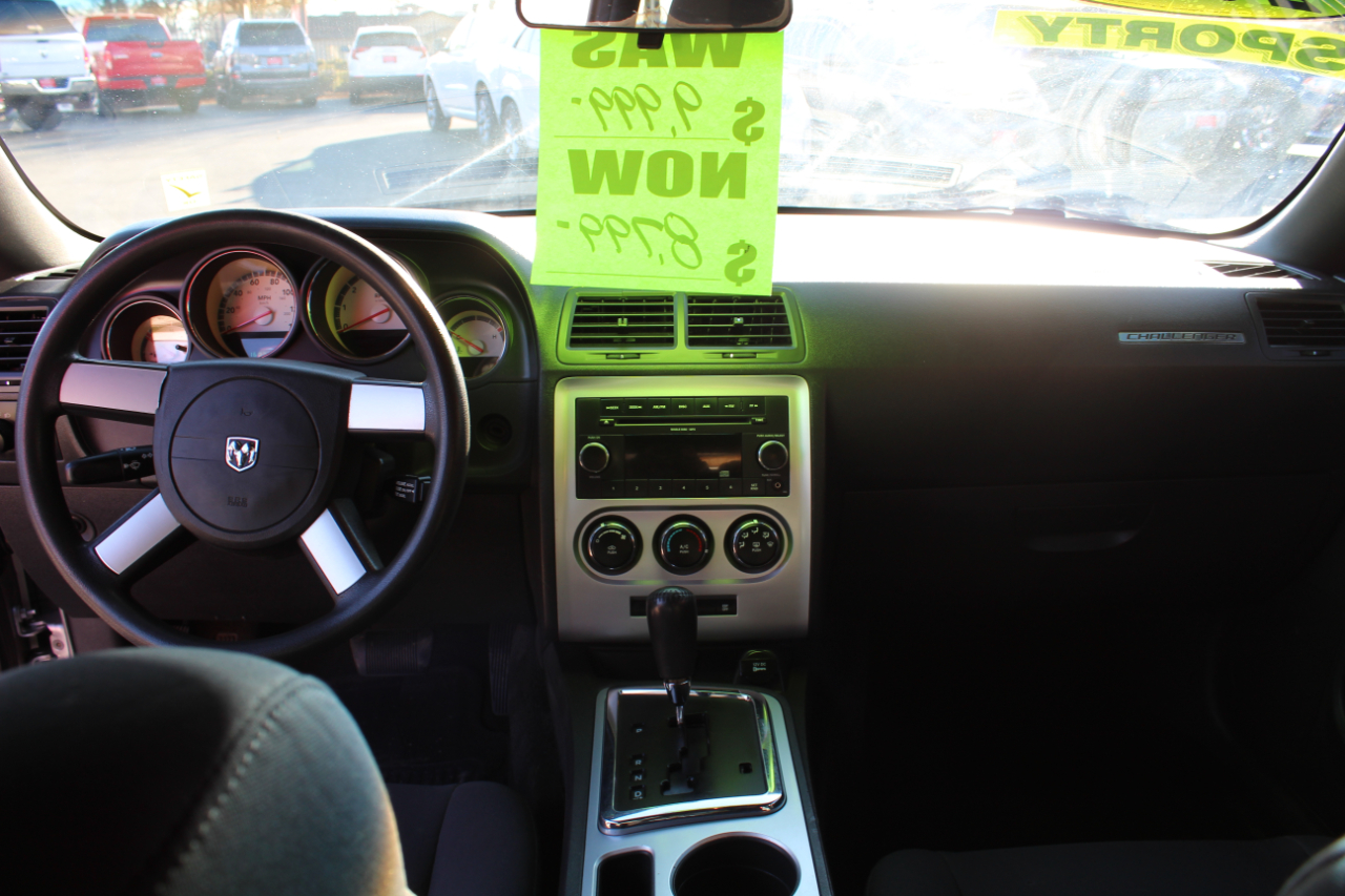 Dodge Challenger 2dr Cpe SE 2010