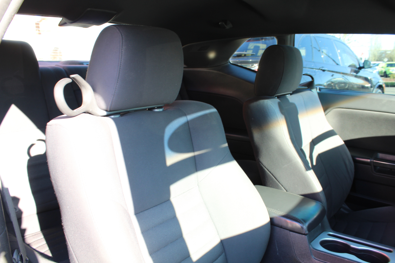 Dodge Challenger 2dr Cpe SE 2010