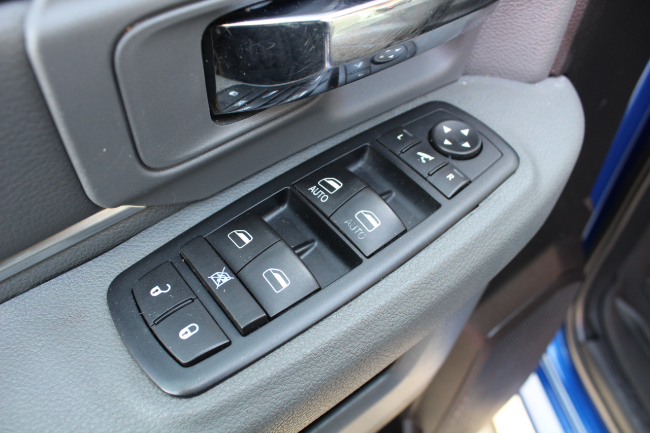 RAM 2500 4WD Crew Cab 149" Big Horn 2016