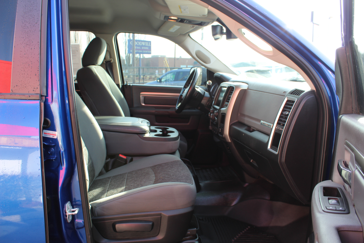 RAM 2500 4WD Crew Cab 149" Big Horn 2016