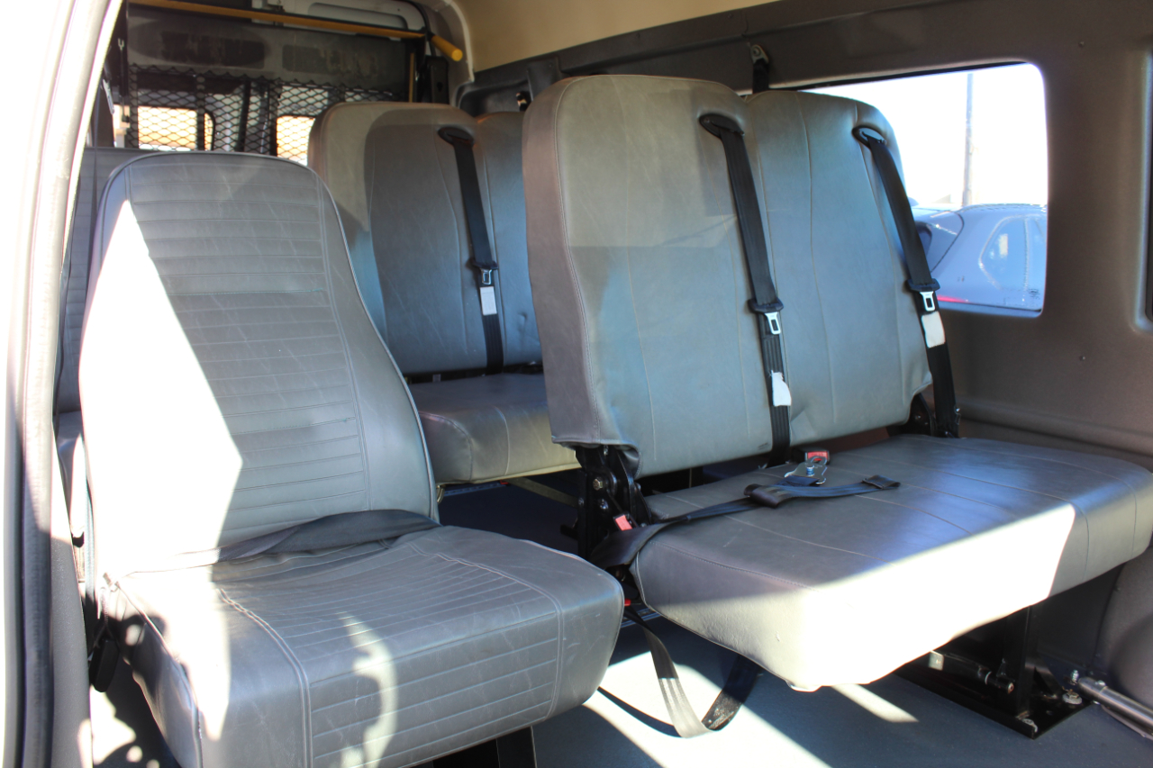 Ford Econoline Cargo Van E-250 Ext Recreational 2011