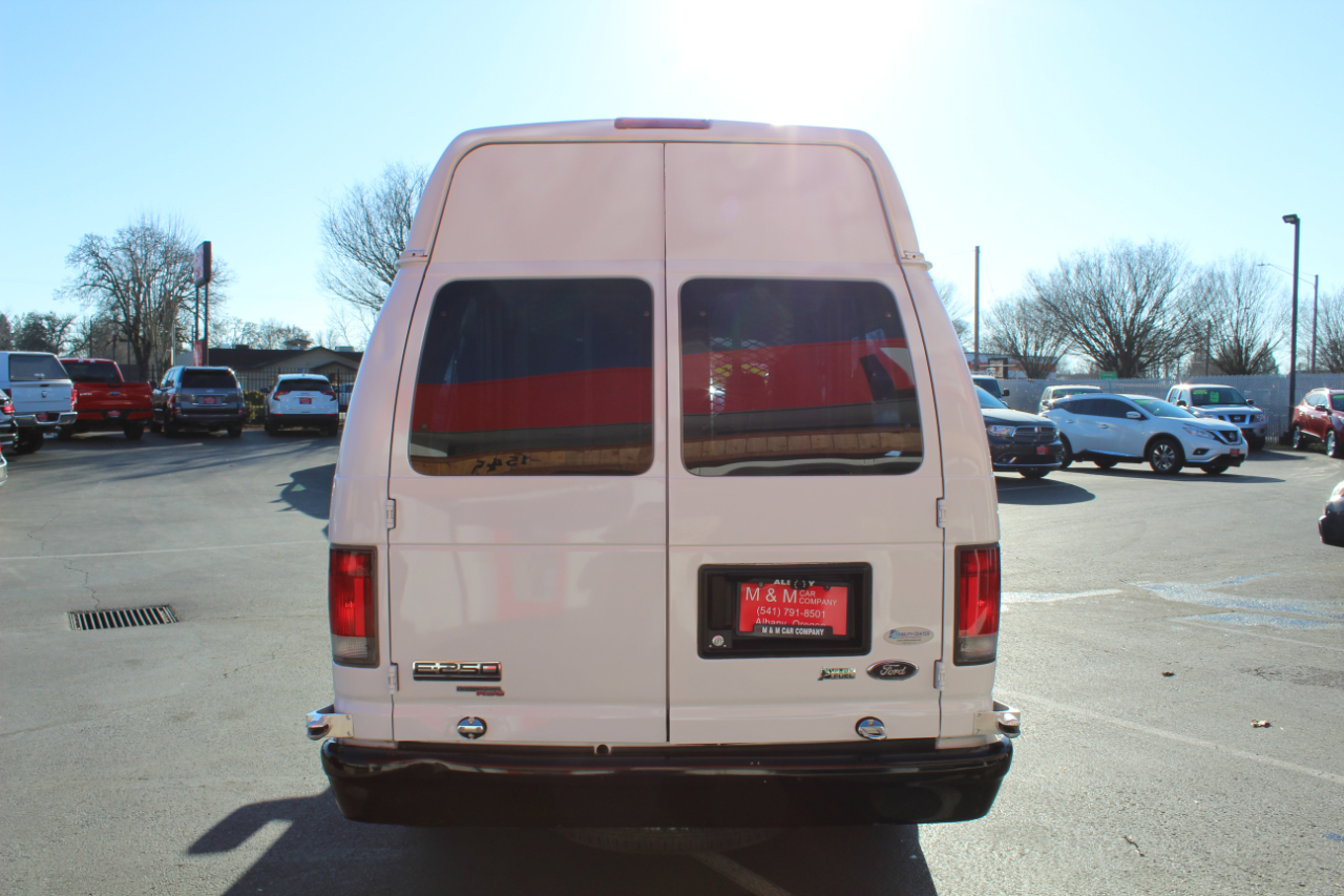 Ford Econoline Cargo Van E-250 Ext Recreational 2011