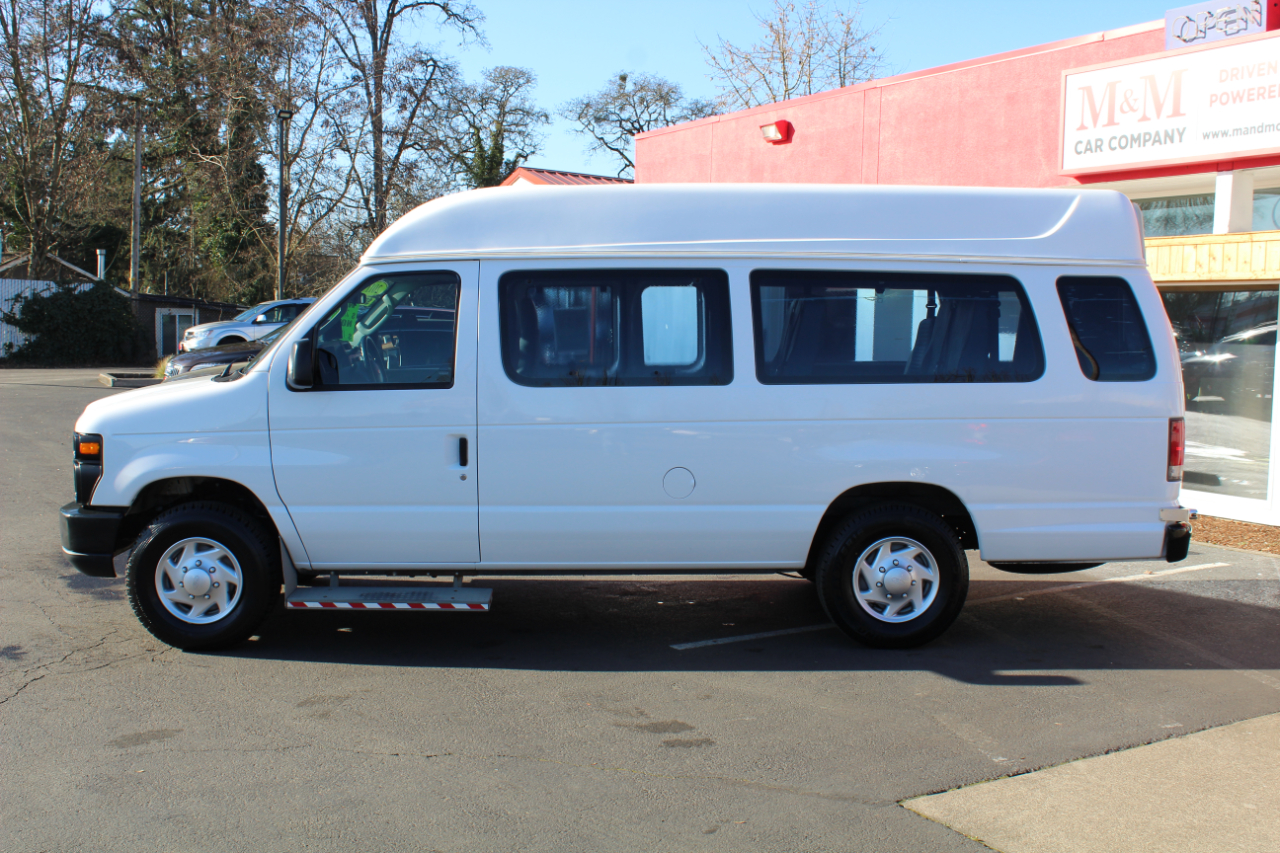 Ford Econoline Cargo Van E-250 Ext Recreational 2011