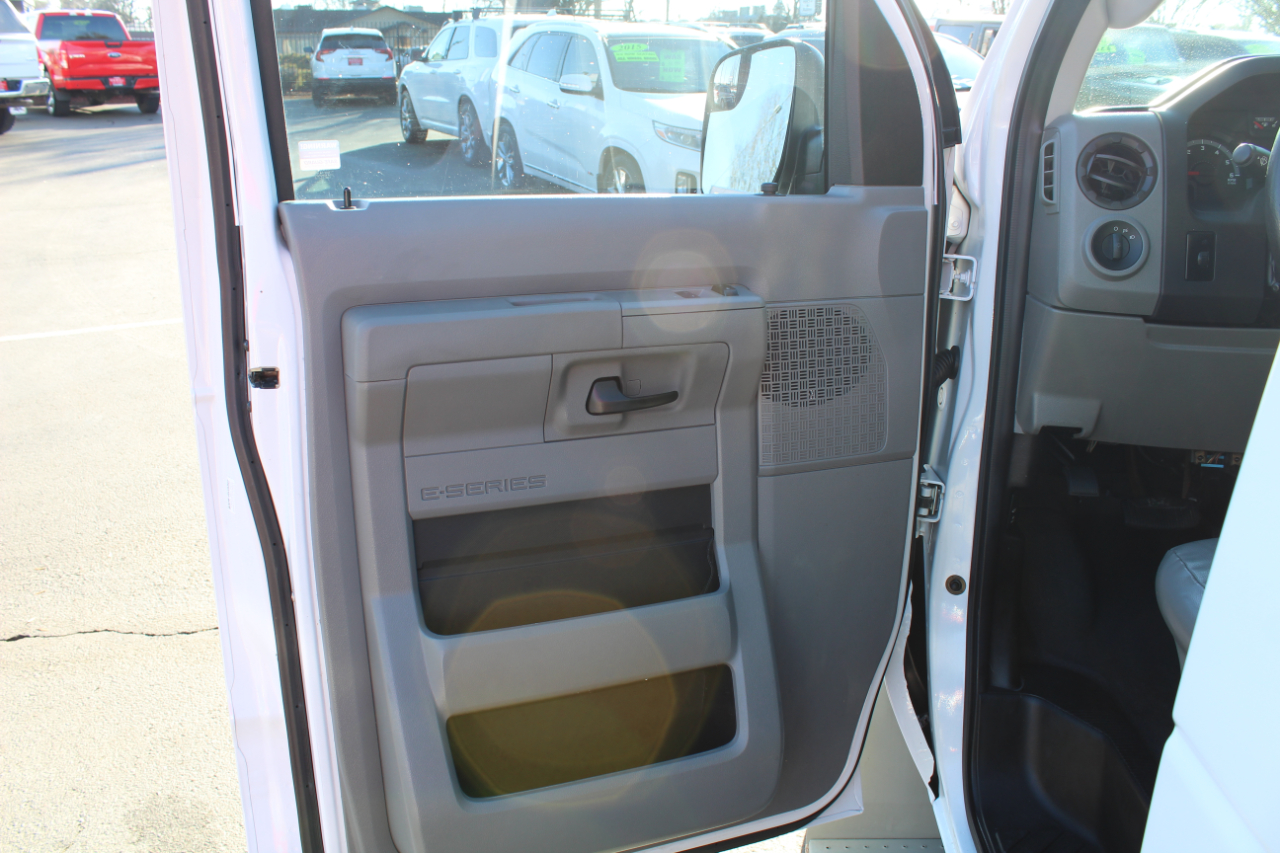 Ford Econoline Cargo Van E-250 Ext Recreational 2011