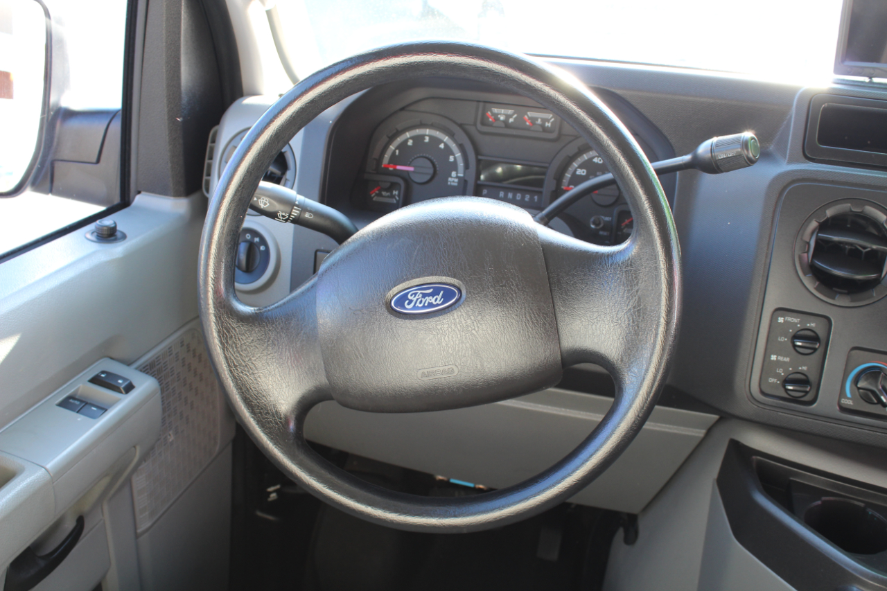 Ford Econoline Cargo Van E-250 Ext Recreational 2011