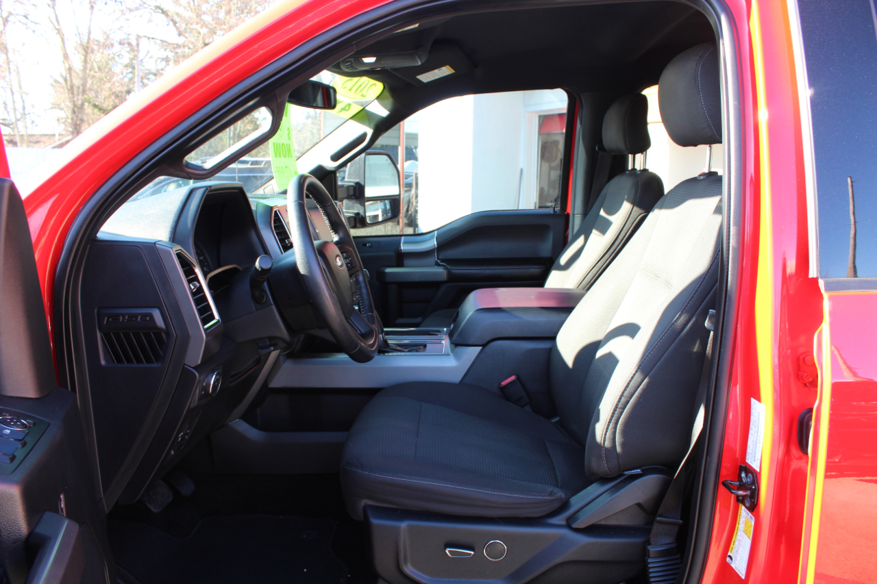 Ford F-150 4WD SuperCrew 145" XLT 2015