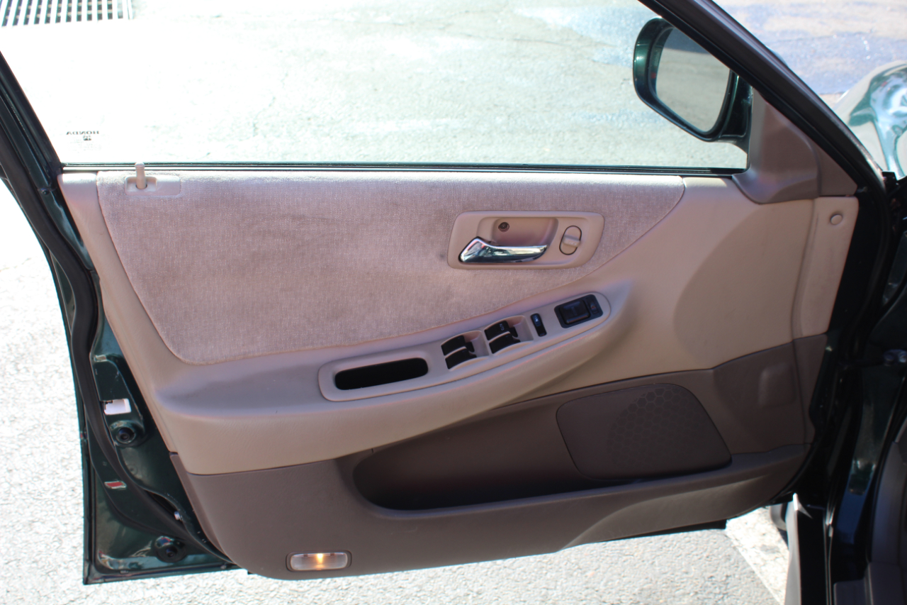 Honda Accord Sdn LX Manual 2001