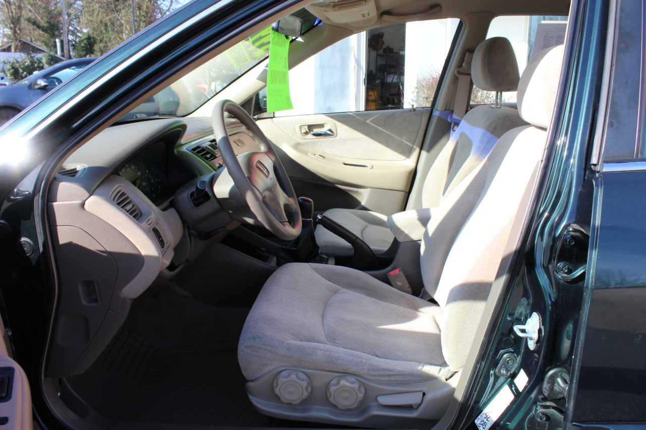 Honda Accord Sdn LX Manual 2001