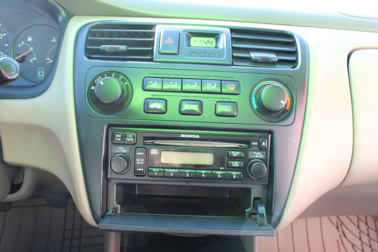 Honda Accord Sdn LX Manual 2001